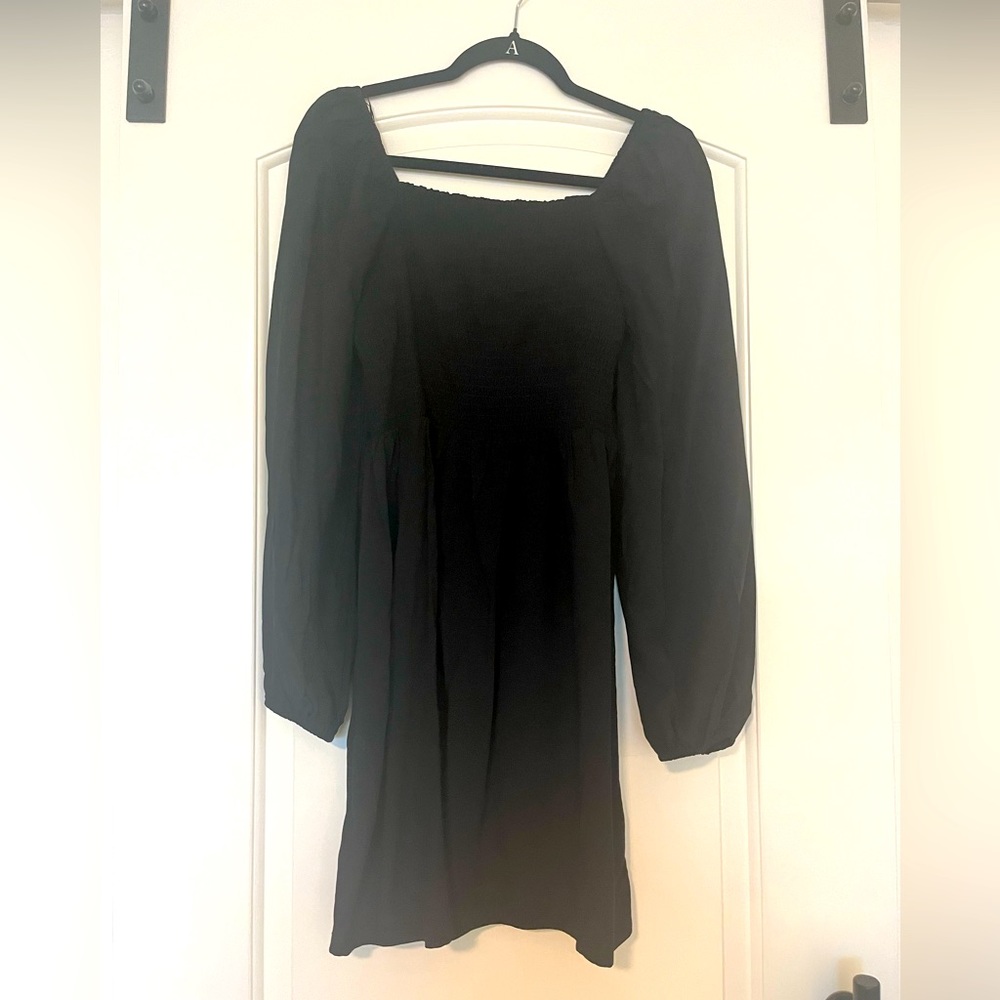 Black gap puffer, long sleeve dress.